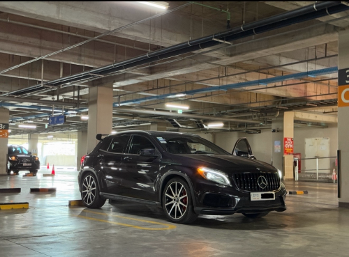 Mercedes Benz GLA45 AMG 2015