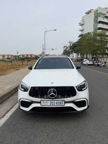 Mercedes-Benz GLC300 Up 2022