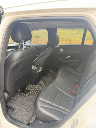 Mercedes-Benz GLC300 Up 2022