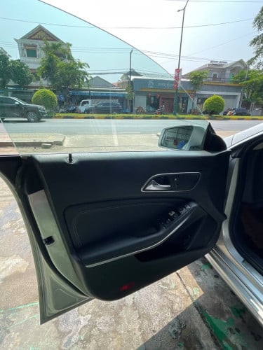 Mercedes CLA220D 2014 តម្លៃពិសេស​ $21500
