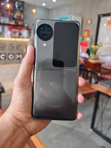 Oppo Find N3 Flip 12g/256g(វៃដូរបាន)👉$275