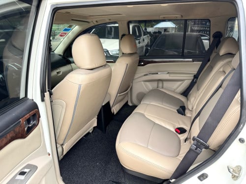 MITSUBISHI PAJERO SPORT 2013 អូតូកាប់ពីតាស់(ឆ្វេងហ្សុីន)