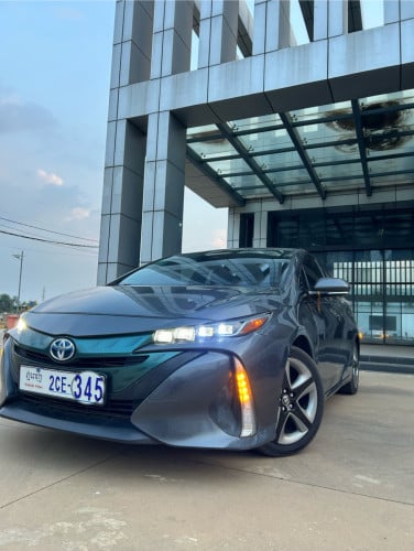 Prius prime 2017 full premium- លក់