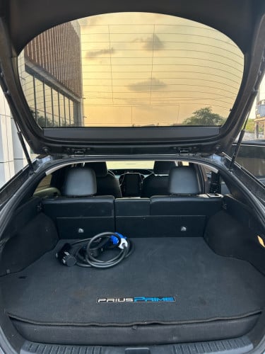 Prius prime 2017 full premium- លក់