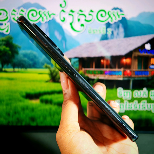 Redmi Note 14 Pro+ Globol (វ៉ៃដូរបាន)មានធានាច្បាស់លាស់ត្រឹមត្រូវ