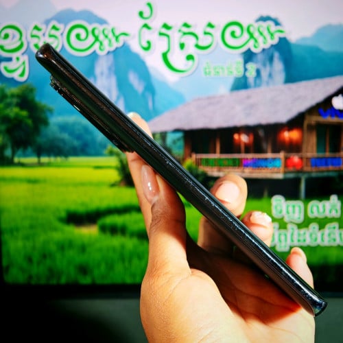 Redmi Note 14 Pro+ Globol (វ៉ៃដូរបាន)មានធានាច្បាស់លាស់ត្រឹមត្រូវ