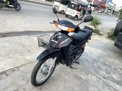 RoYAL 1997 ម្ចាសដេីម​ មានពន្ធ័​ត្រឹមត្រេីង​