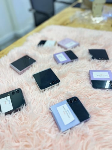 SAMSUNG GALAXY Z Flip4