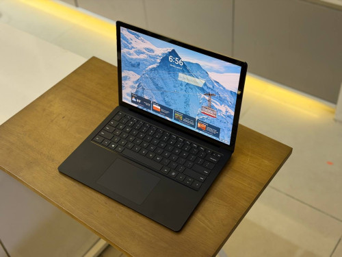 Surface Laptop 4 ( Grade A )CPU Core i5-11th, RAM 16GB, SSD 256, 2K Touch Screen