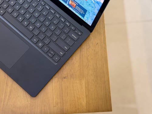 Surface Laptop 4 ( Grade A )CPU Core i5-11th, RAM 16GB, SSD 256, 2K Touch Screen