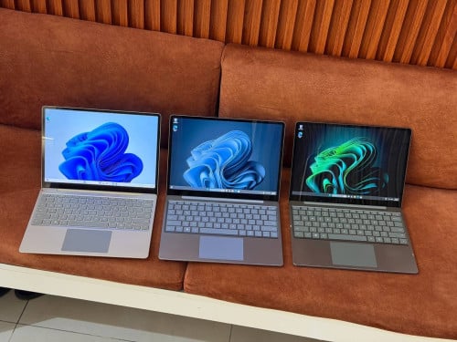 Surface Laptop Go 2 ( Grade A )CPU Core i5-11th, RAM 8GB, SSD 128GB, Touch Screen