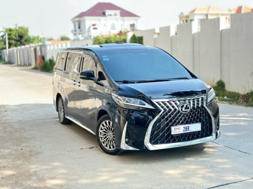 TOYOTA ALPHARD 2016 V6 Executive Lounge Full Option ពណ៌ខ្មៅ ក្នុងខ្មៅ (2BR) Upgrade Lexus LM