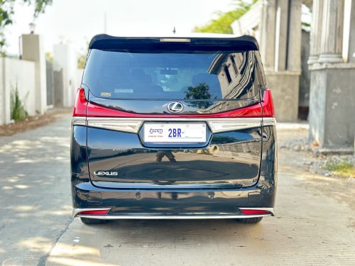 TOYOTA ALPHARD 2016 V6 Executive Lounge Full Option ពណ៌ខ្មៅ ក្នុងខ្មៅ (2BR) Upgrade Lexus LM