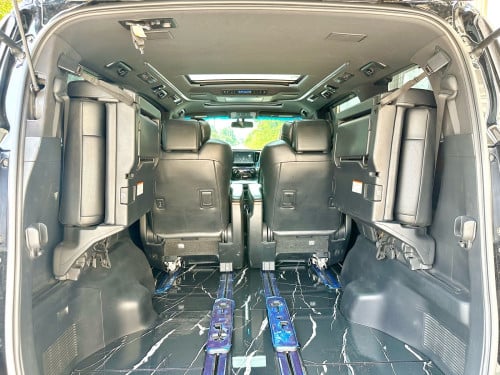 TOYOTA ALPHARD 2016 V6 Executive Lounge Full Option ពណ៌ខ្មៅ ក្នុងខ្មៅ (2BR) Upgrade Lexus LM