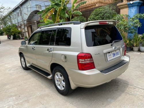 Toyota Highlander 2003 ម៉ាសុីន6ប៉ុង1