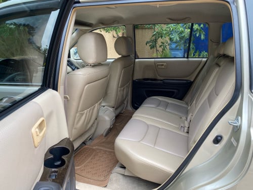 Toyota Highlander 2003 ម៉ាសុីន6ប៉ុង1