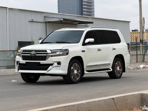 Toyota Land Cruiser V6 2010 ឡេីង​ស៊េរី​ទាំង​ក្នុង​ក្រៅ​ 2021 Full option អារ៉ាប់​