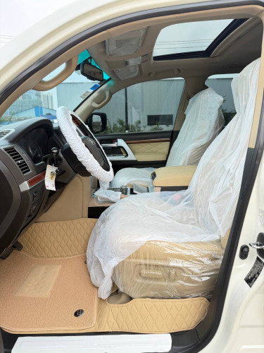 Toyota Land Cruiser V6 2010 ឡេីង​ស៊េរី​ទាំង​ក្នុង​ក្រៅ​ 2021 Full option អារ៉ាប់​