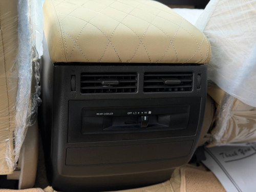 Toyota Land Cruiser V6 2010 ឡេីង​ស៊េរី​ទាំង​ក្នុង​ក្រៅ​ 2021 Full option អារ៉ាប់​