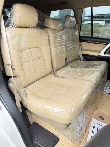 Toyota Land Cruiser V6 2010 ឡេីង​ស៊េរី​ទាំង​ក្នុង​ក្រៅ​ 2021 Full option អារ៉ាប់​