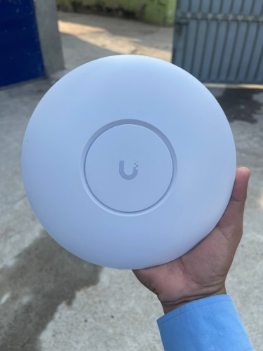 Unifi 6U Pro អឺវ៉ាន១ទឹក(98%)