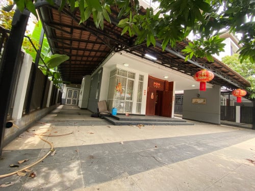 Villa Rosana for rent at Peng Huoth the star Emerald (Aeon2)