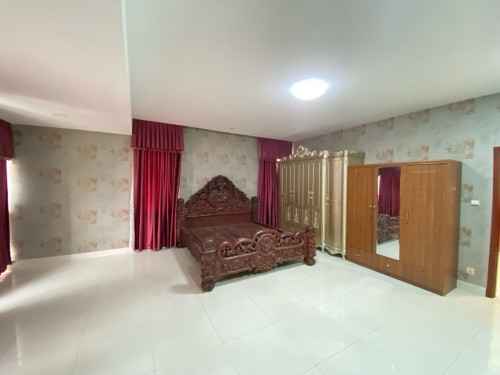 Villa Rosana for rent at Peng Huoth the star Emerald (Aeon2)