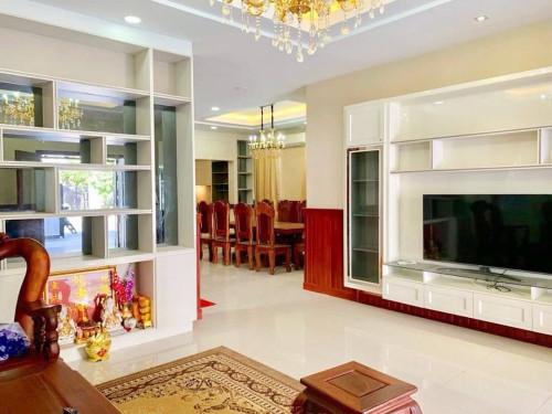 Villa Rosana for rent at Peng Huoth the star Emerald (Aeon2)