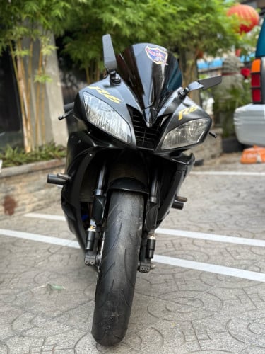 Yamaha R6