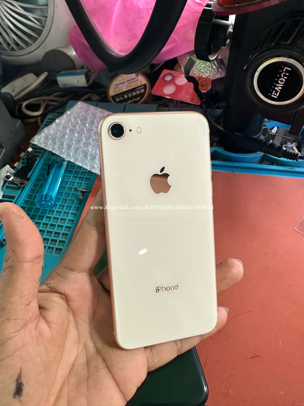 iPhone 8