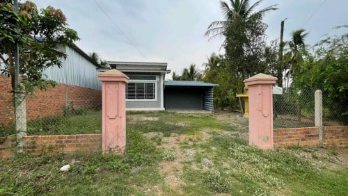 ផ្ទះលក់ជាប់ផ្លូវធំងាយស្រួលរស់នៅប្រកបអាជីវកម្មផ្សេងៗ