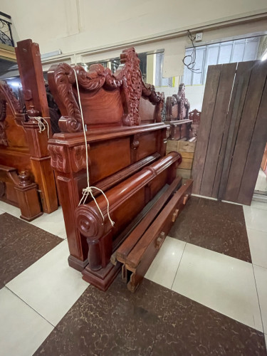 គ្រែបារាំងយក្សដោះបា តម្លៃ ១២០០$ឡៃឡុង