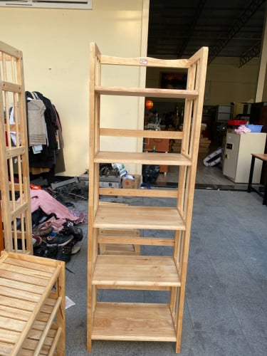 ធ្នើរតាំង