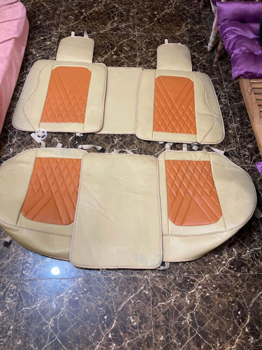 ស្រោមពូកឡានលក់