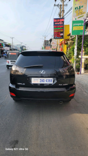 ធានាឡានស្អាតអត់បុកអត់ប៉ះ