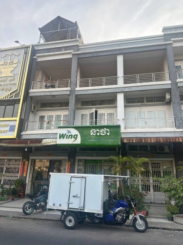 ផ្ទះអាជីវកម្ម​ផ្លូវប្រឡាយ​ បុរីពិភពថ្មីAeon2 ភ្នំពេញថ្មី​ សែនសុខ​