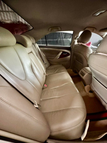 ចង់លក់ Camry 07 Le