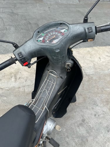 លក់Honda dream