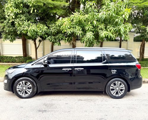 លក់ Kia Carnival ឆ្នាំ​ 2020 Full Option