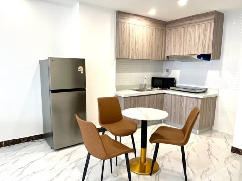 ๐๏ธ Brand New Condo for Rent | St.2004