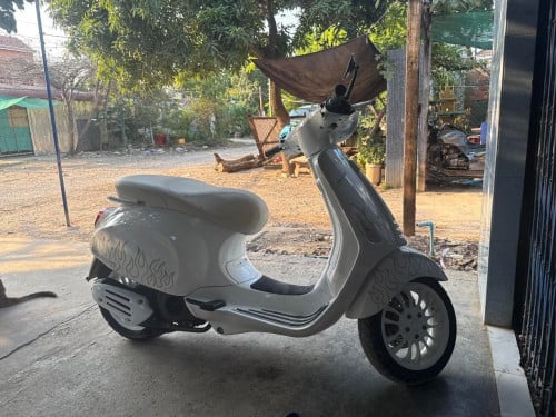 ម៉ូតូសេរីថ្មី Vespar Sprint Justin 022
