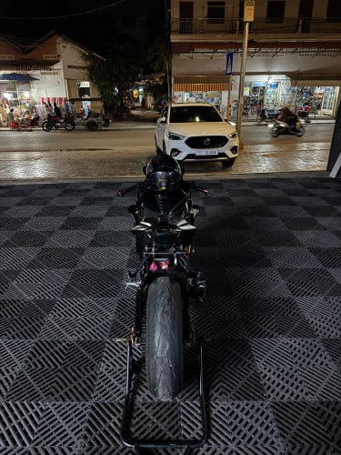 ម៉ូតូសម្រាប់លក់​ yamaha R3