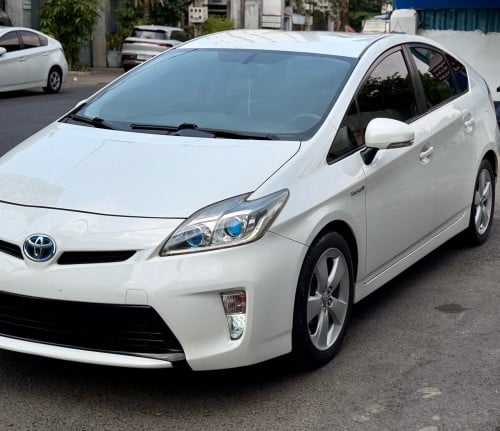 2014 Prius option4