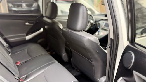 2014 Prius option4