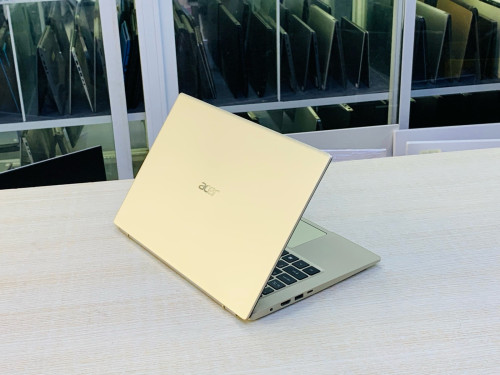 Acer Swift SF114-33 14”FHD Key Light