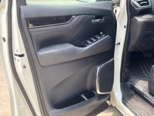 ALPHARD 2015 តម្លៃពិសេស