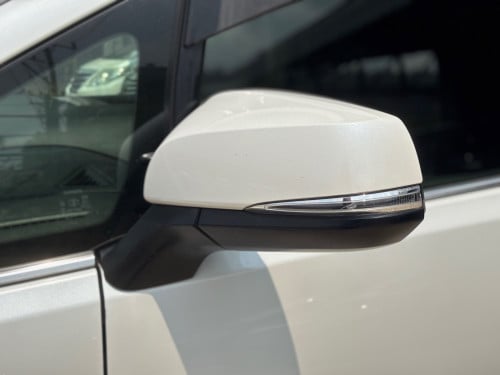 ALPHARD 2015 តម្លៃពិសេស