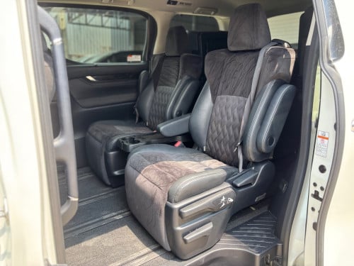ALPHARD 2015 តម្លៃពិសេស