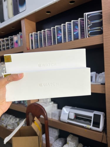 Apple Watch series 11 (42mm) 380$