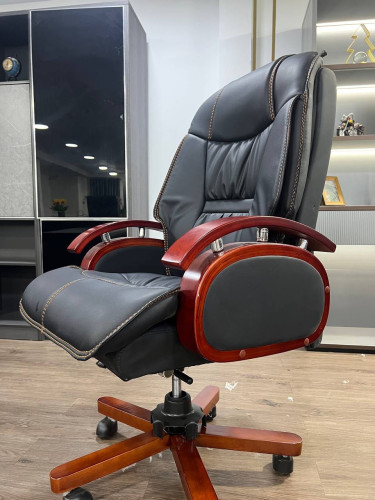 Boss Premium Chair